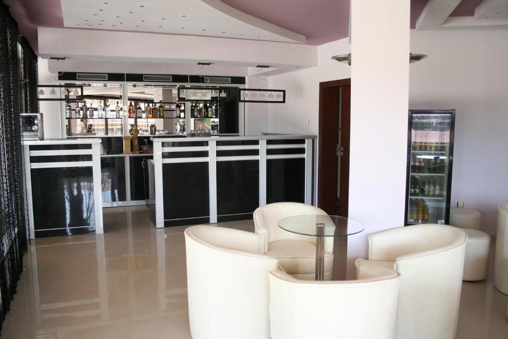 Hotel Akre Καβάρνα Εξωτερικό φωτογραφία